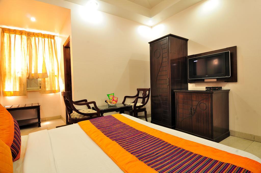 Legend - Walk-in From Railway Station New Delhi
