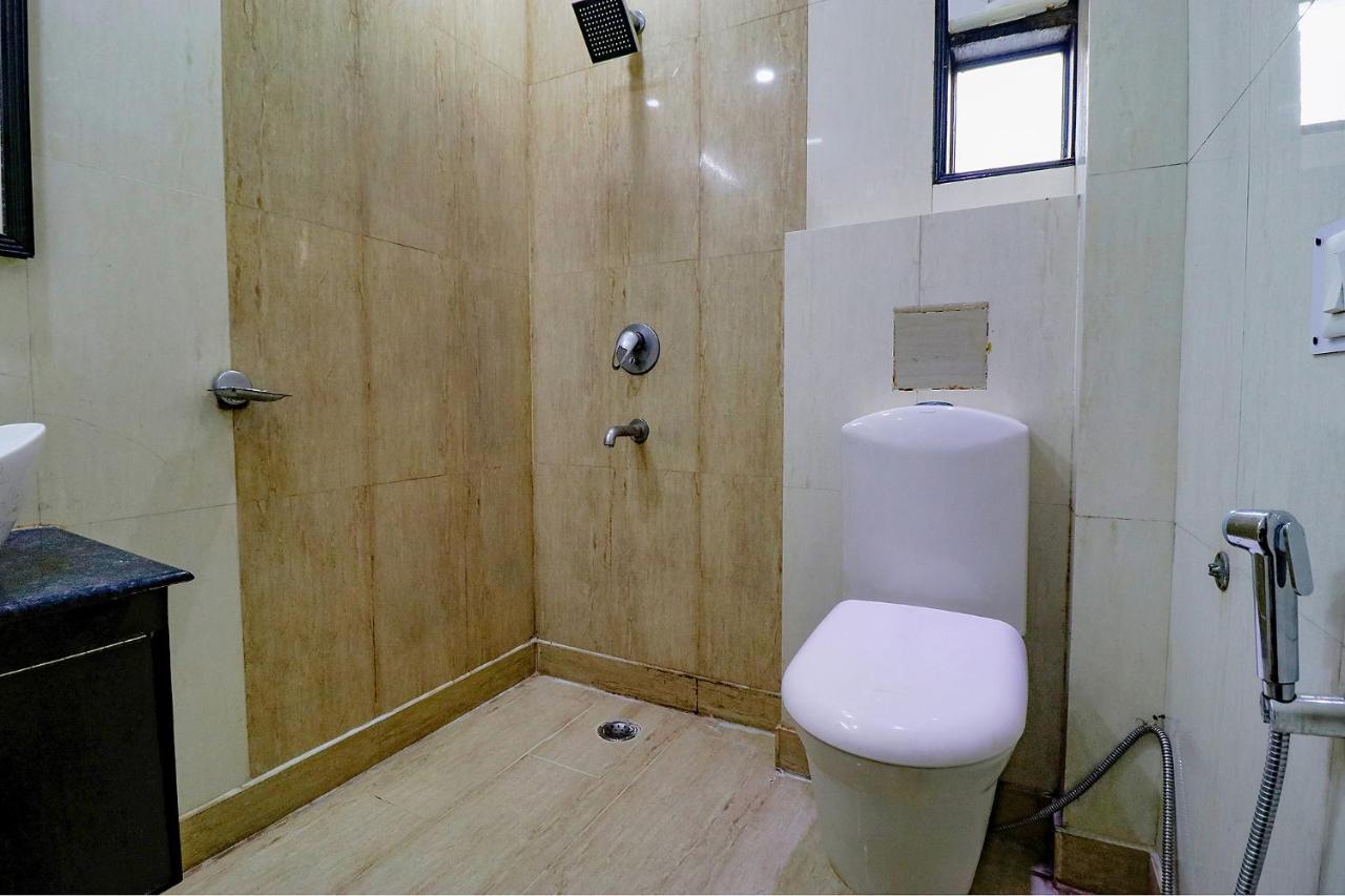 Hotel Fabhotel La Ola New Delhi