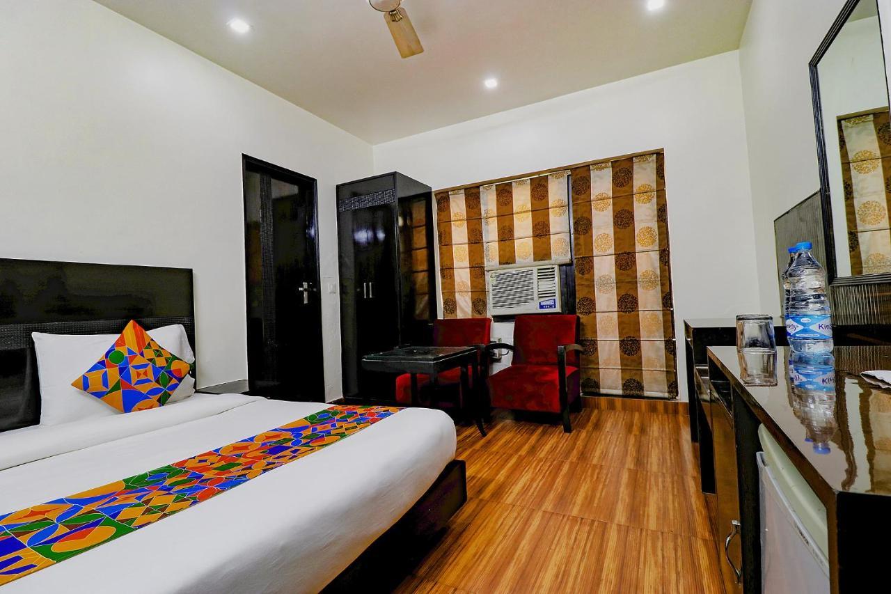 Hotel Fabhotel La Ola