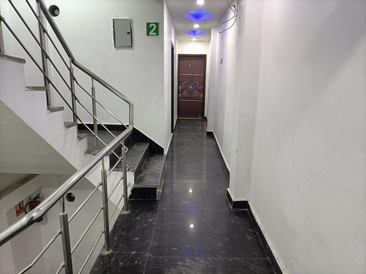 Hotel Airport Breeze 4*