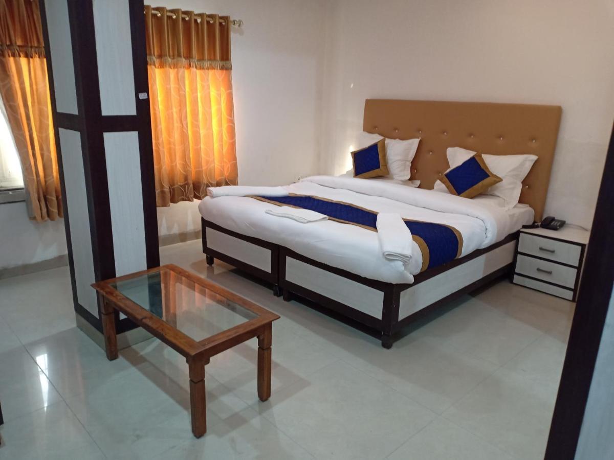 Shyam Palace