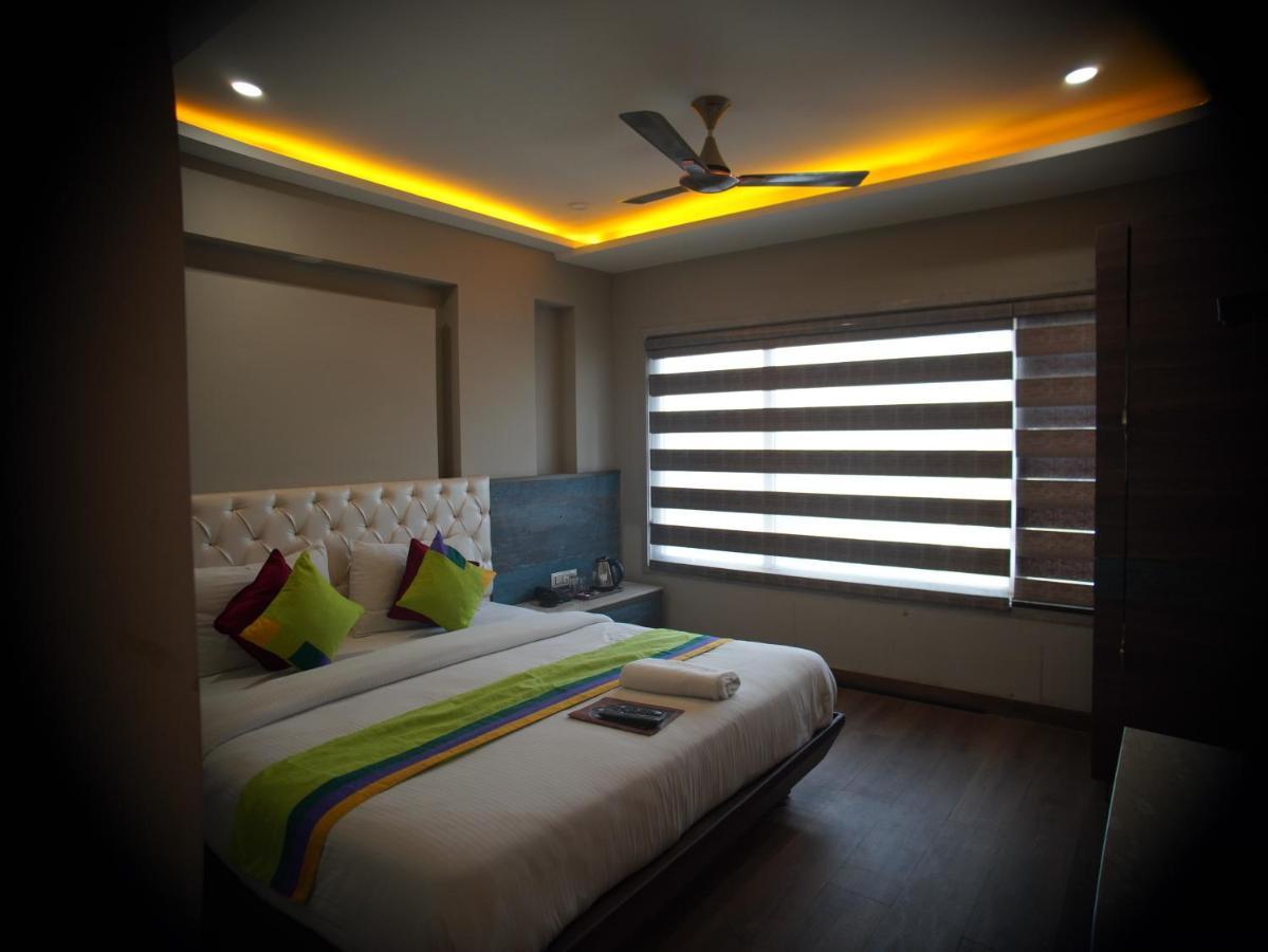 City View Luxury Near Railway Station 4*