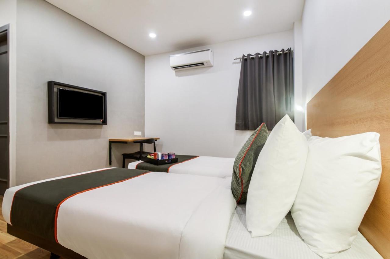 Saffron Gold Hotel 3*