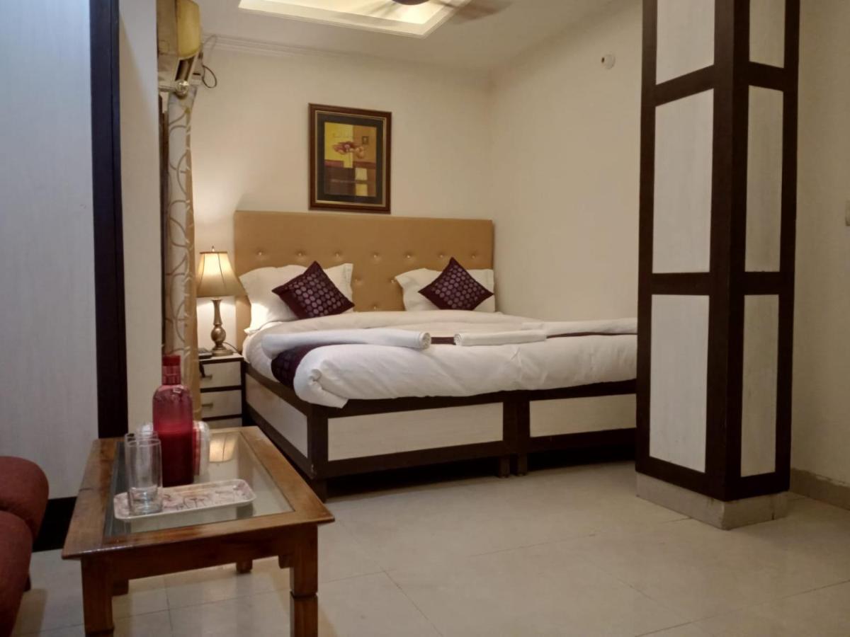 Shyam Palace