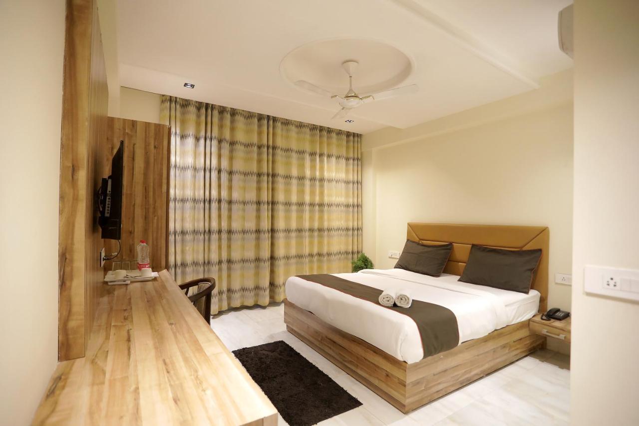 Goodluck Suites Near Delhi Airport