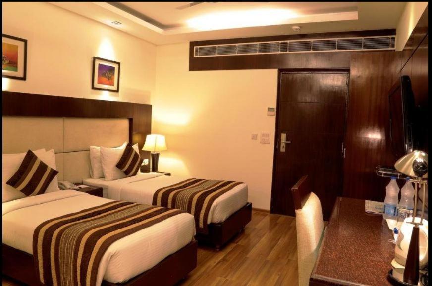Oyo Townhouse 537 Regent Intercontinental Delhi (National Capital Territory of India)