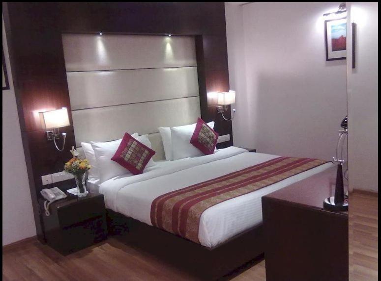 Oyo Townhouse 537 Regent Intercontinental 3*