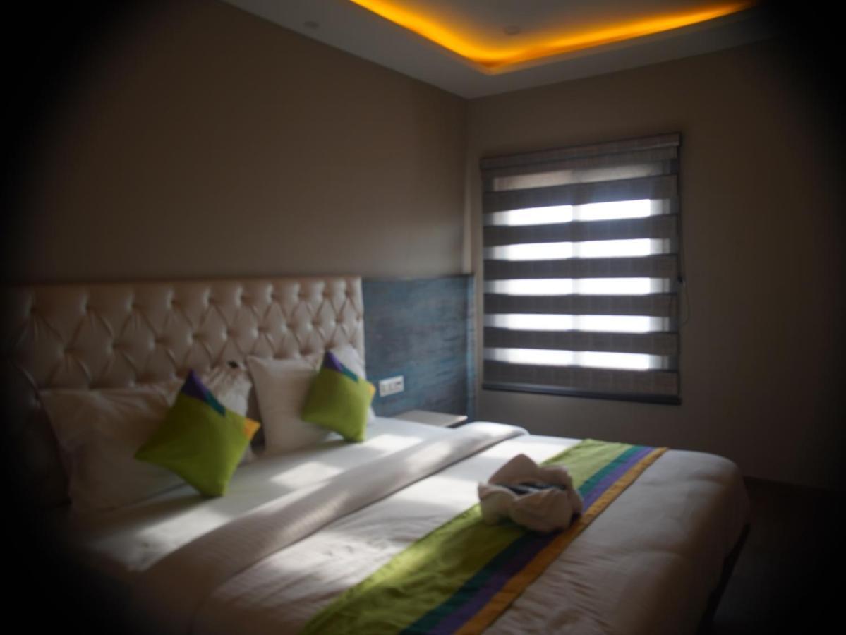 City View Luxury Near Railway Station Hotel 4*