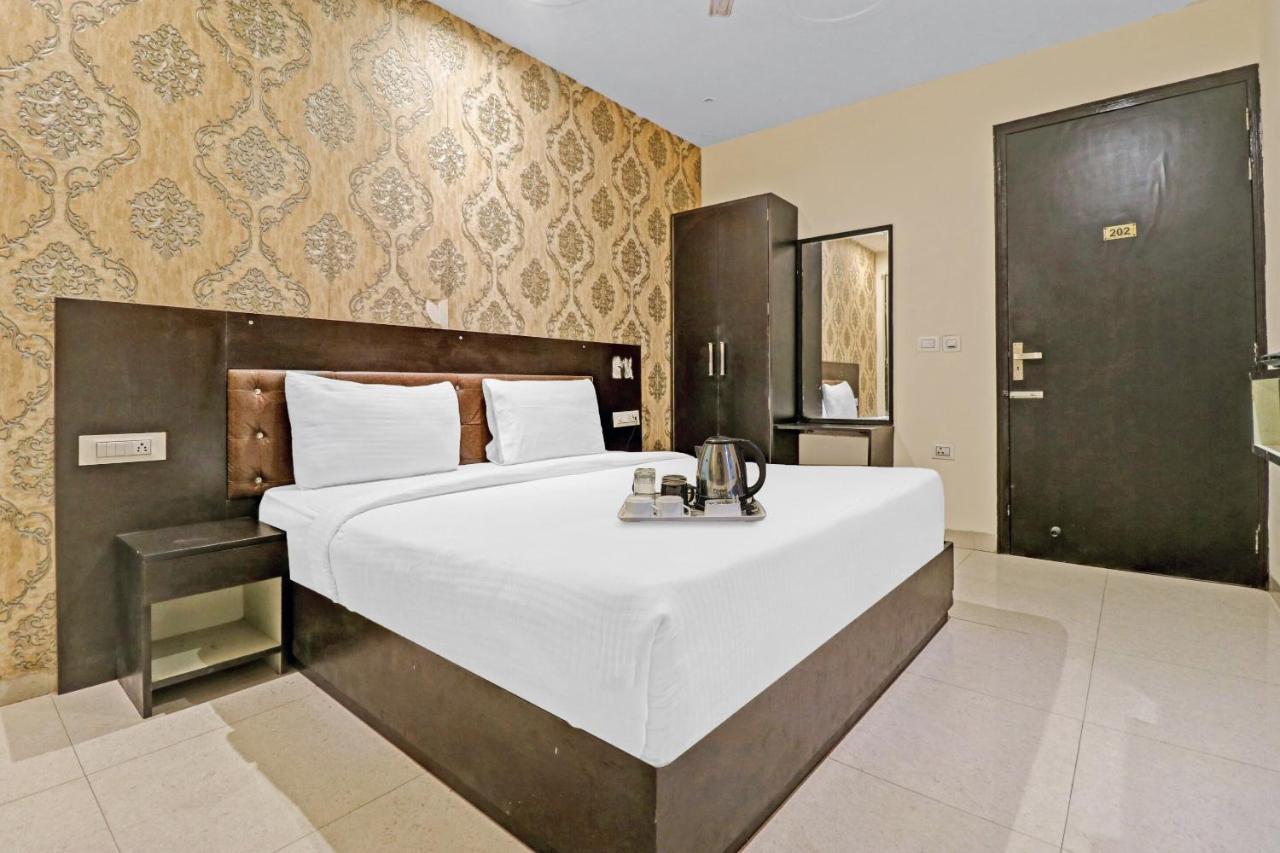Hotel Oyo 23368 Boutique Paragon 3*