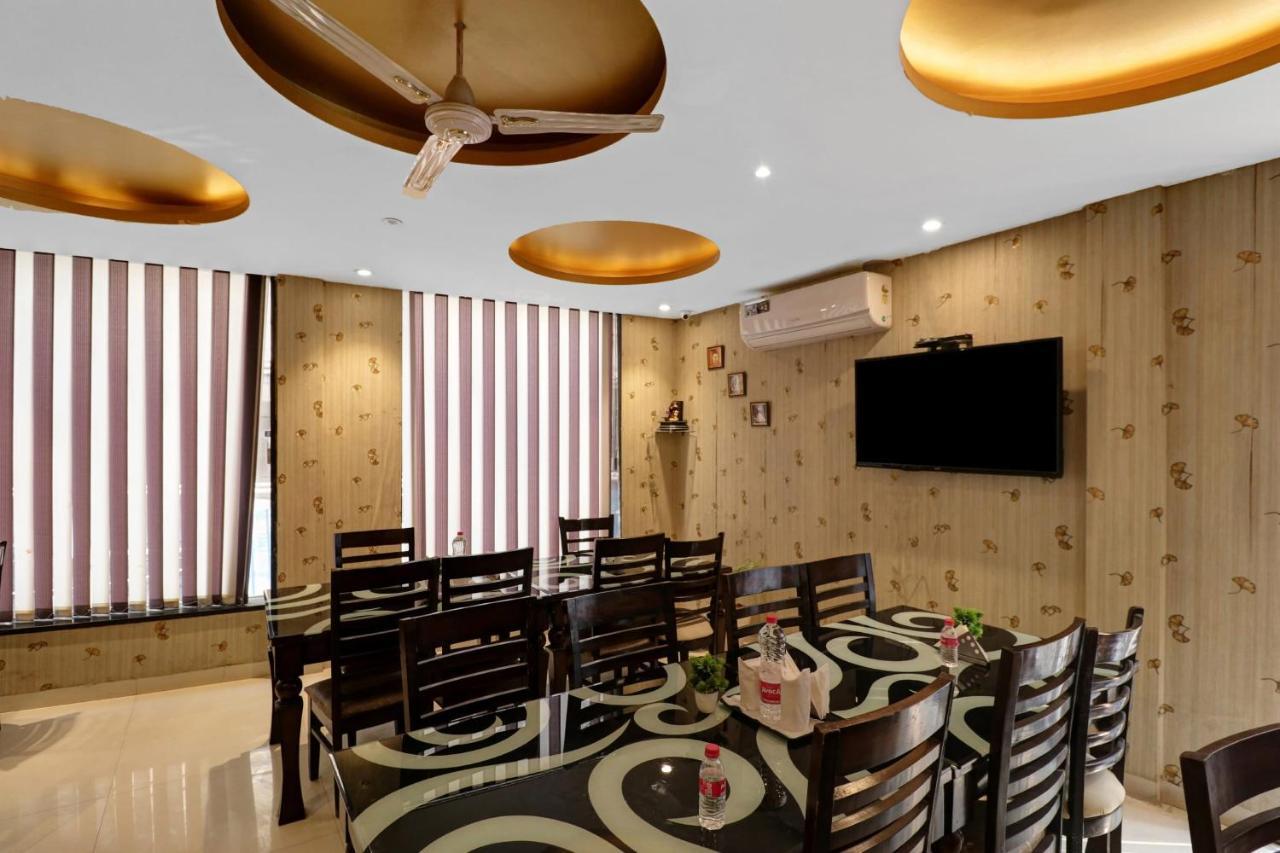 Oyo 23368 Boutique Paragon 3* New Delhi
