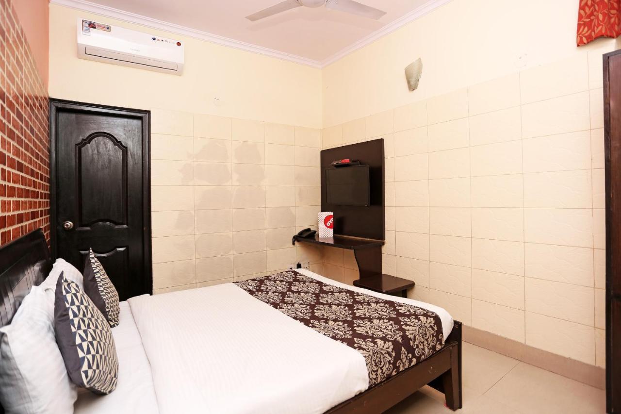 Oyo Flagship 14164 Satwah 29 Hotel New Delhi