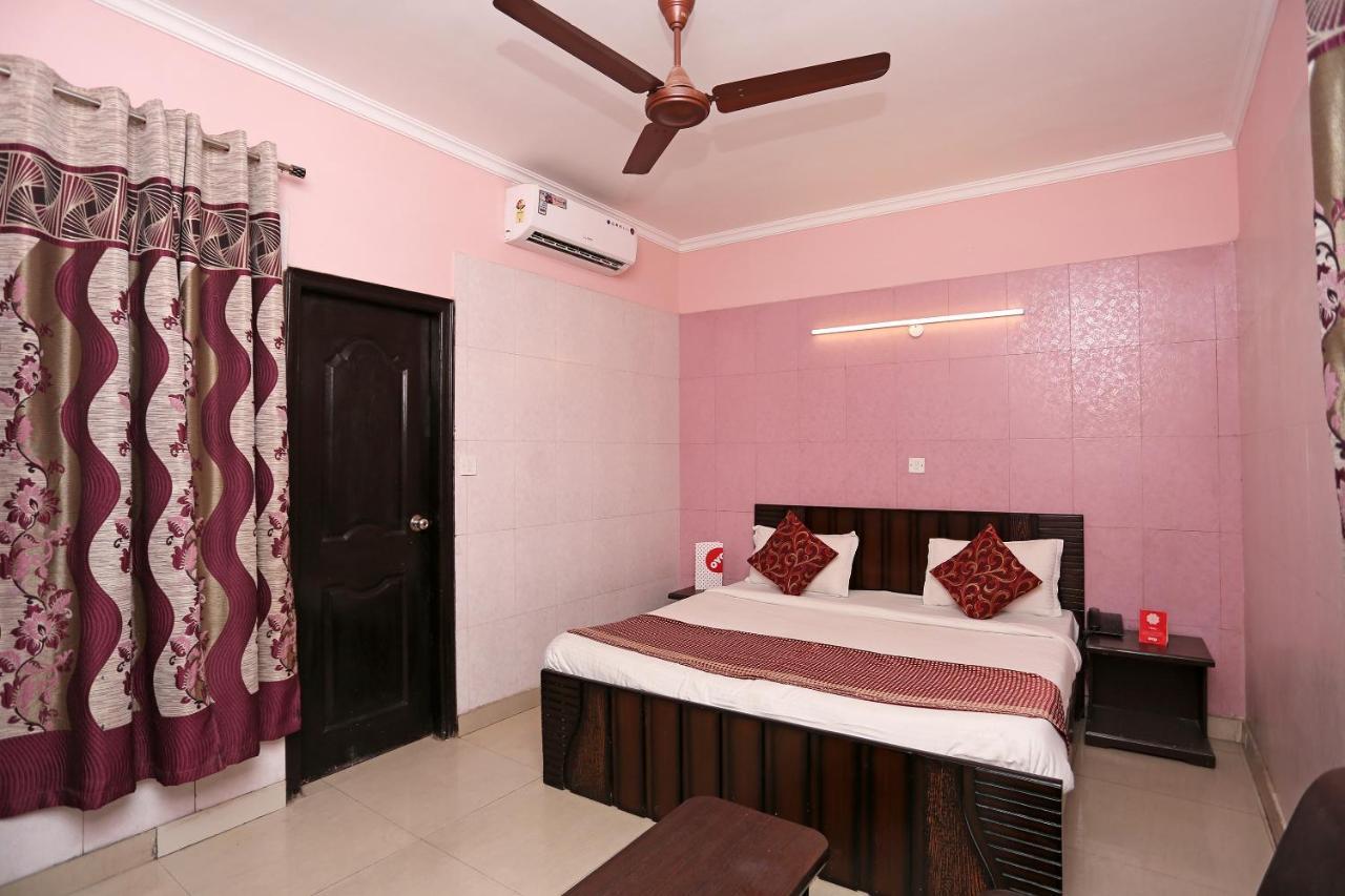 Oyo Flagship 14164 Satwah 29 Hotel 3*