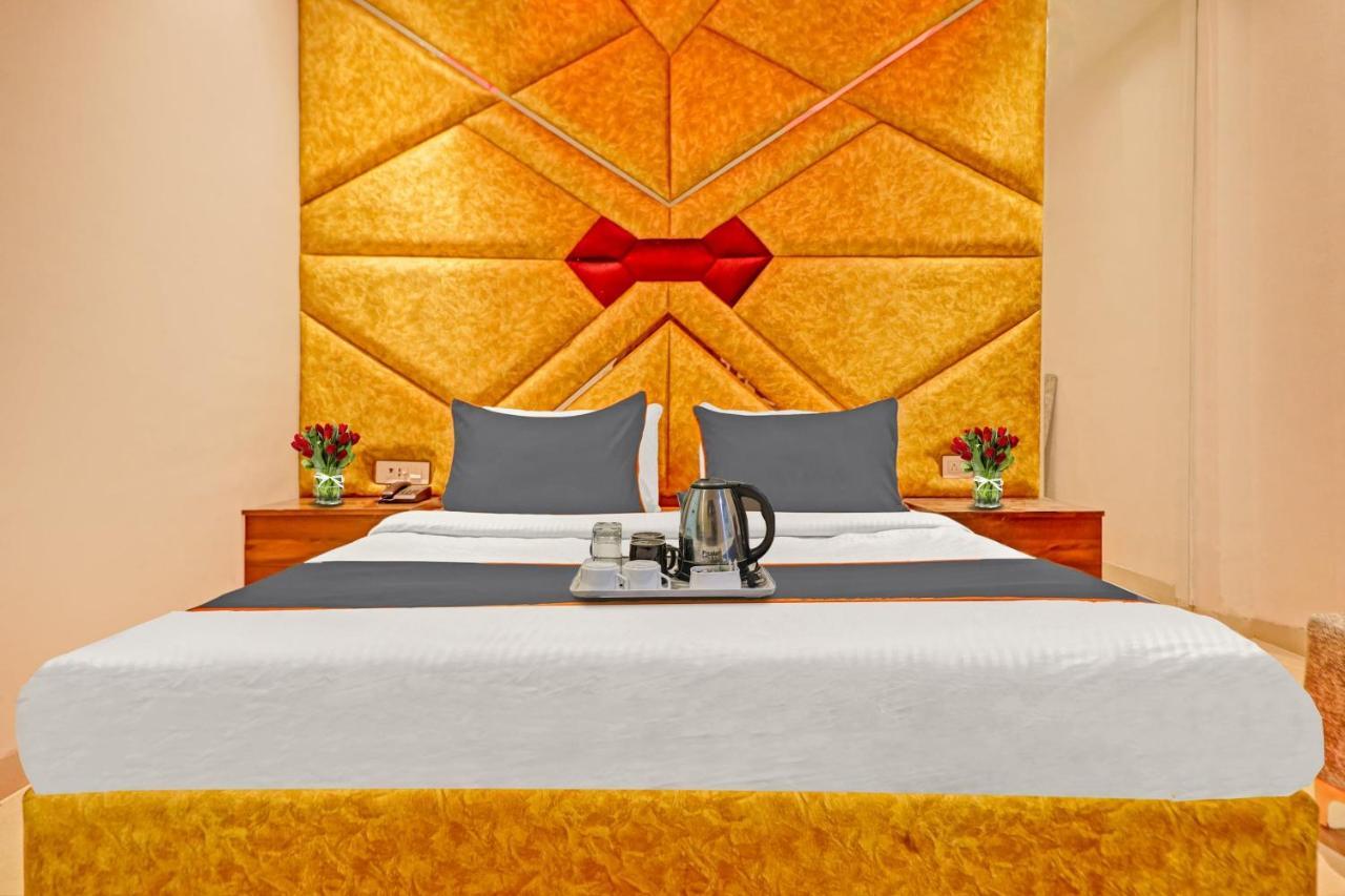 Collection O 9271 Dev Palace 3*