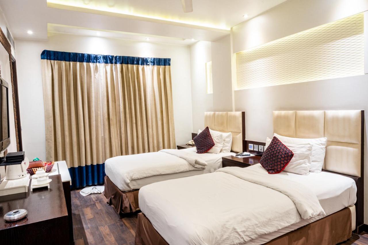 Grand Godwin - Complimentary Airport Pickup -near Ndls Railway Stn