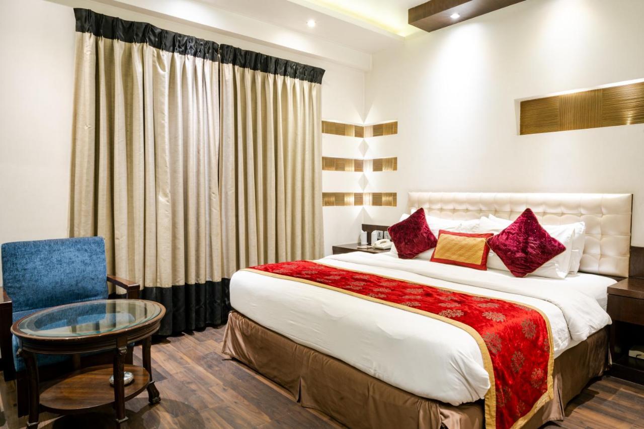 Grand Godwin - Complimentary Airport Pickup -near Ndls Railway Stn