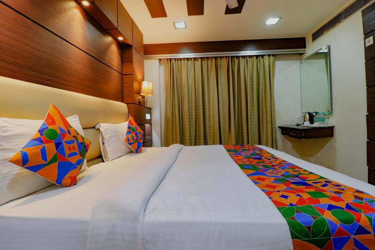Fabhotel Admire