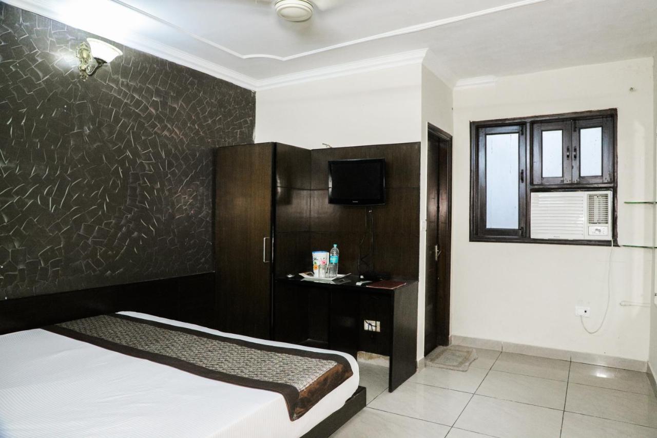 Hotel Centra Inn 3*