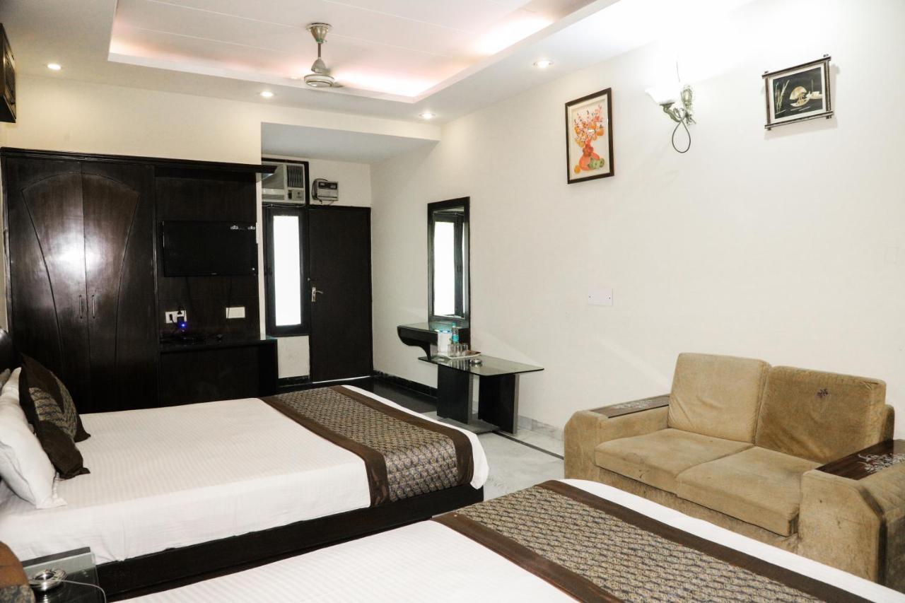 Hotel Centra Inn Hotel New Delhi