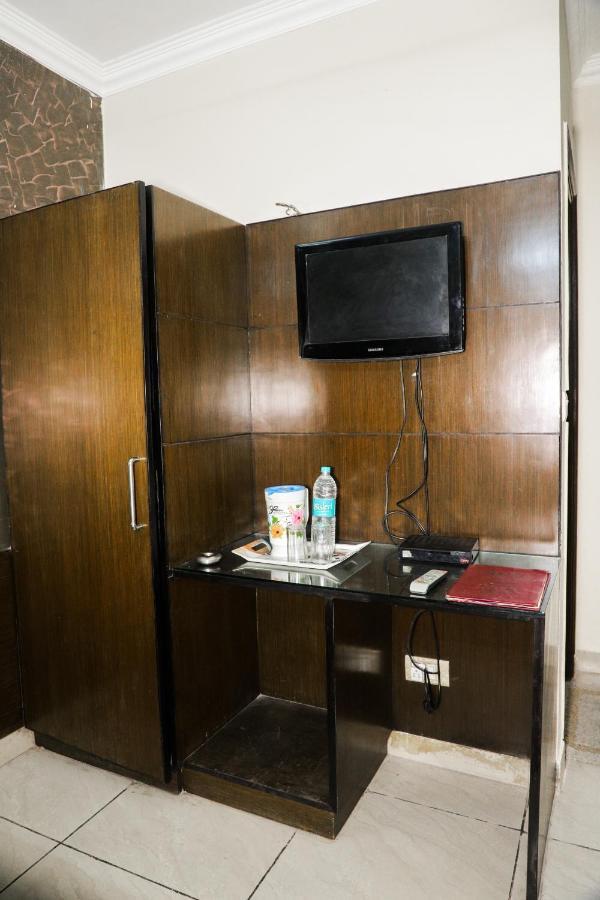 Hotel Centra Inn Hotel New Delhi