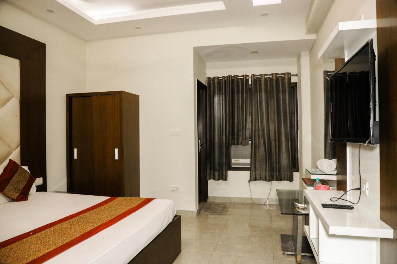 Hotel Centra Inn 3*