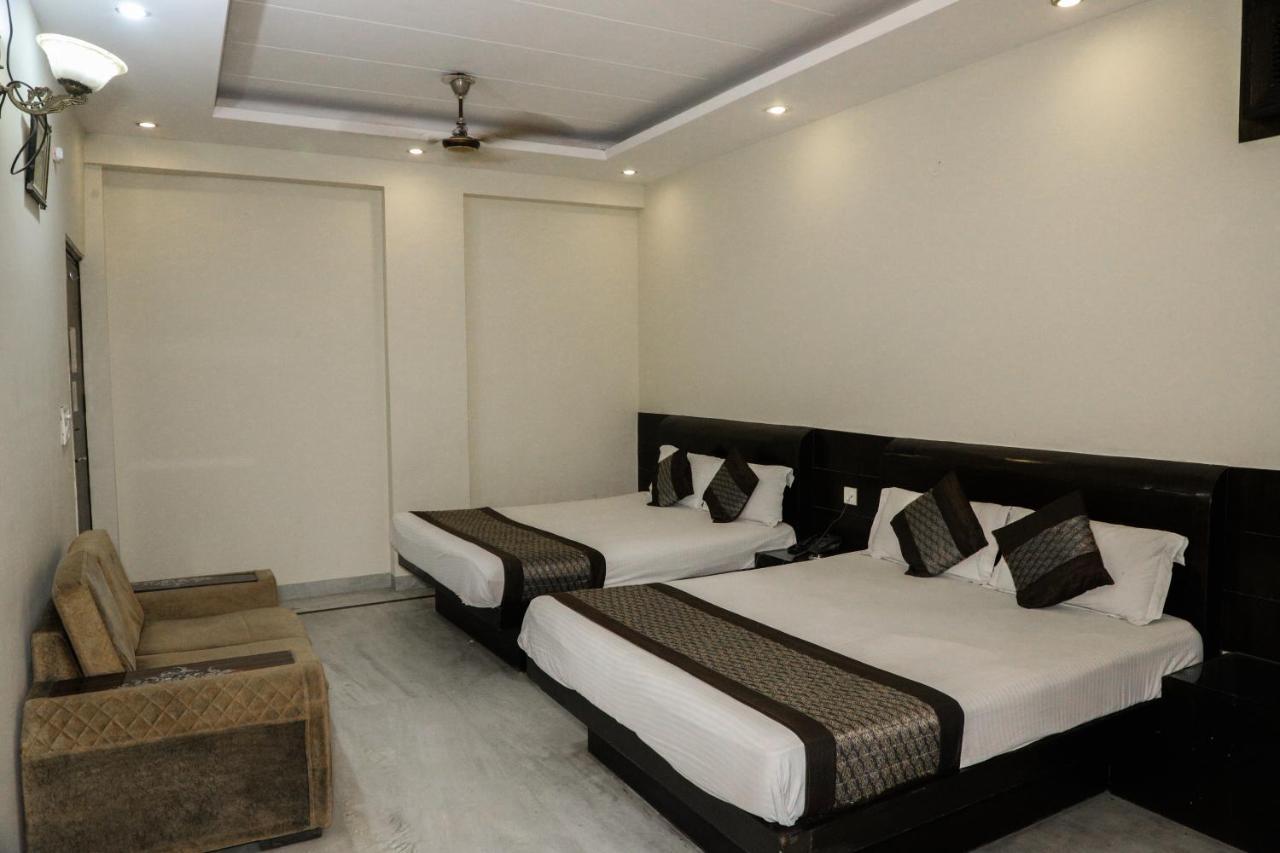 Hotel Centra Inn 3*