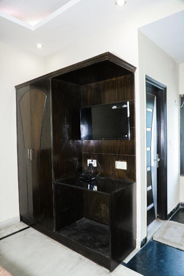Hotel Centra Inn Hotel New Delhi