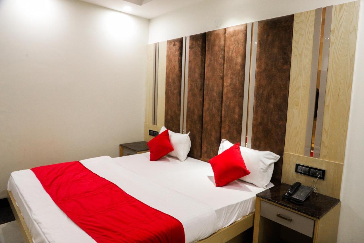 Vanson - Near Connaught Place