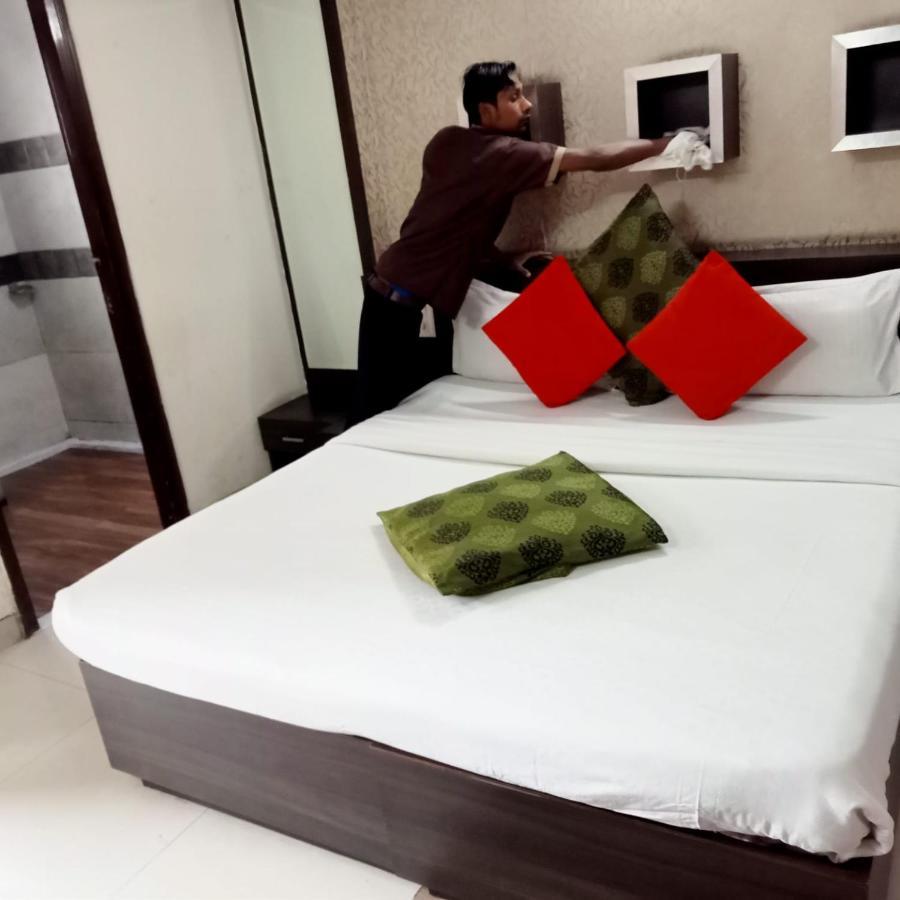 Iris By Wb New Delhi