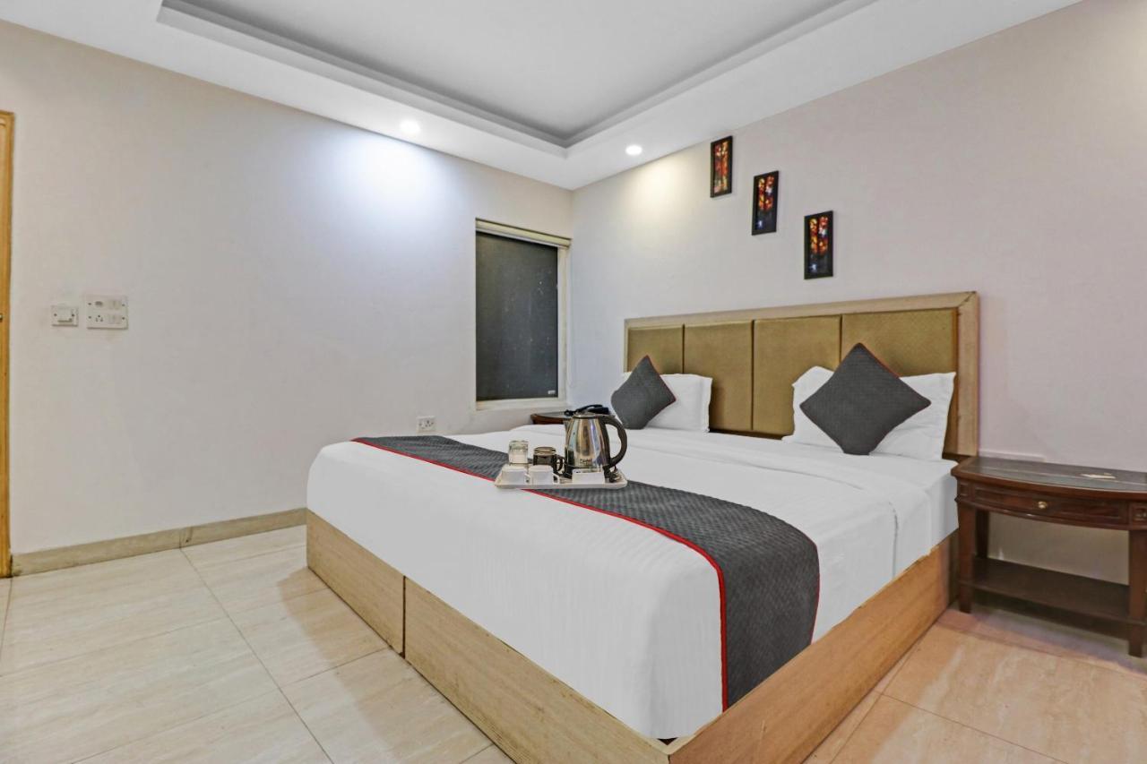 Oyo Townhouse 901 Prime Enclave Near Ambience Mall *