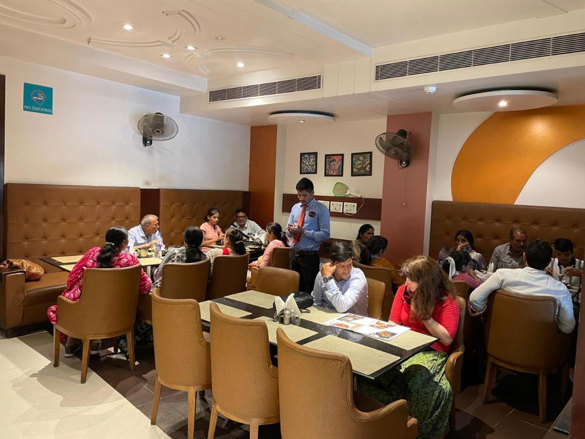 International - Near Delhi Airport Hotel Nova Deli