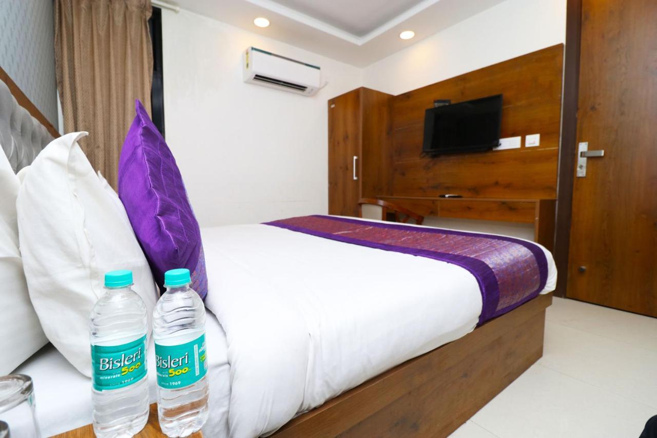 Belwood Suites - Near Airport Hotel