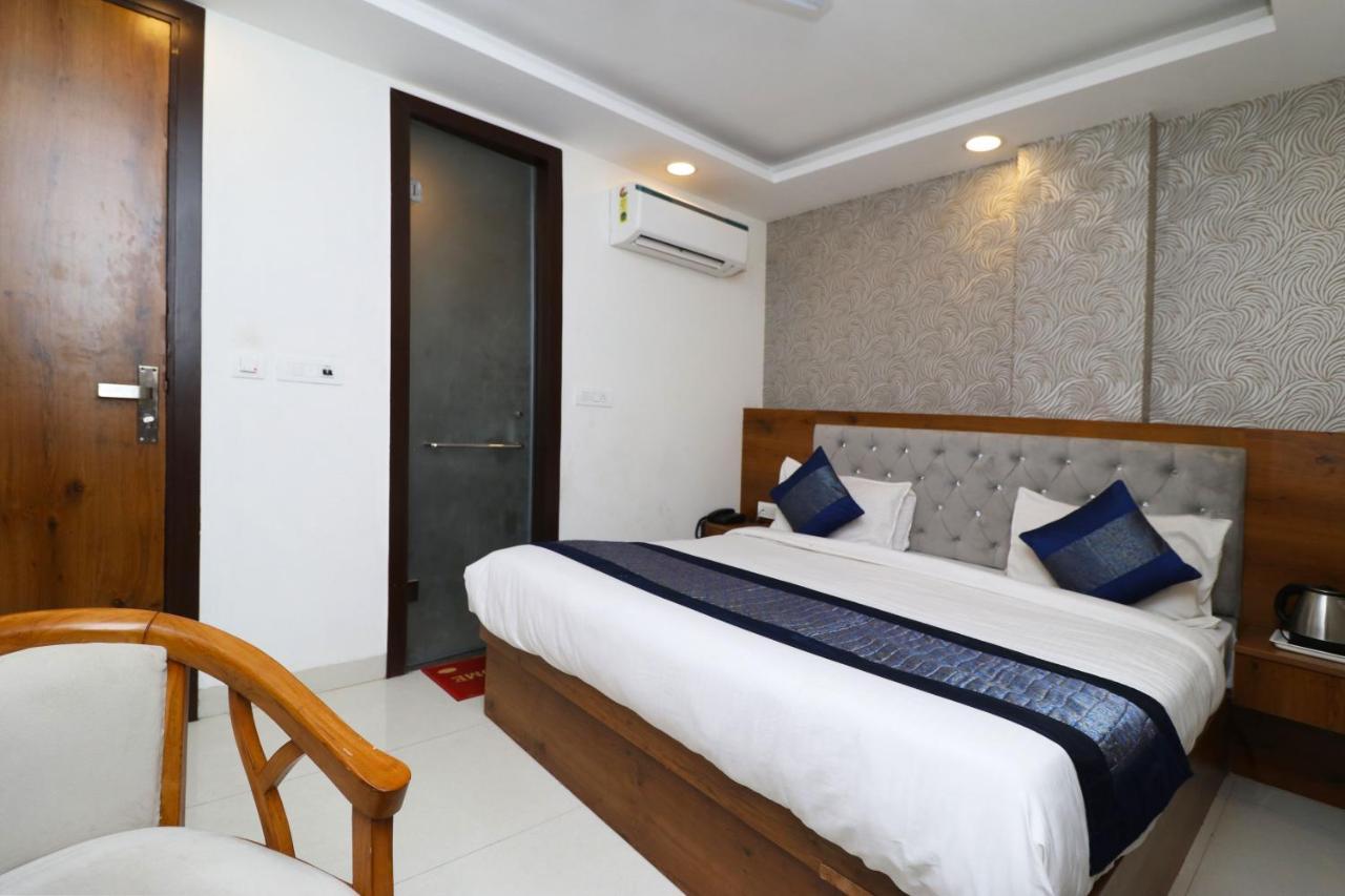 Belwood Suites - Near Airport 3* Nova Deli