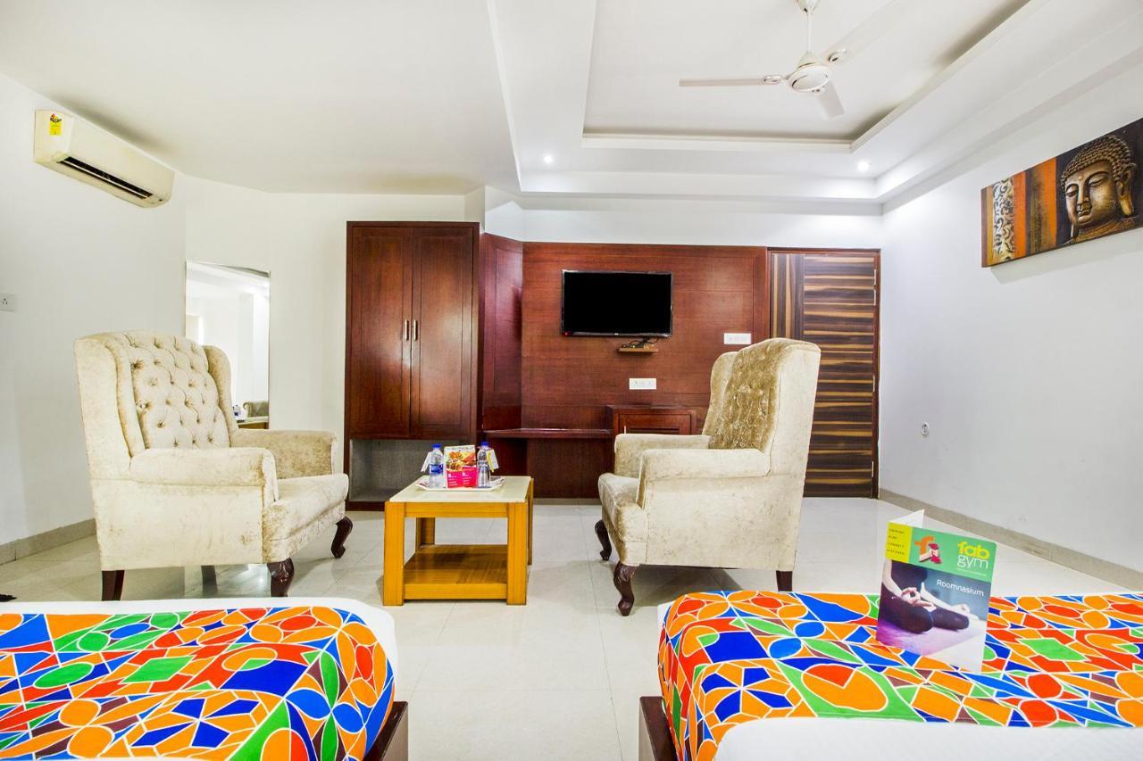 Fabhotel Star Delhi Airport