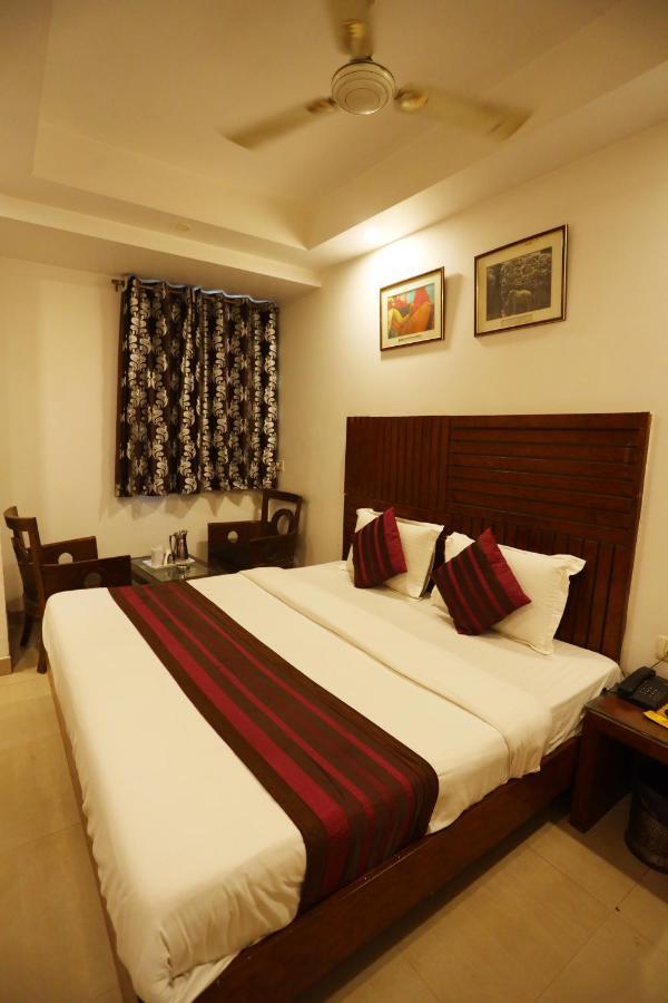 Hotel Maya 'new Delhi'
