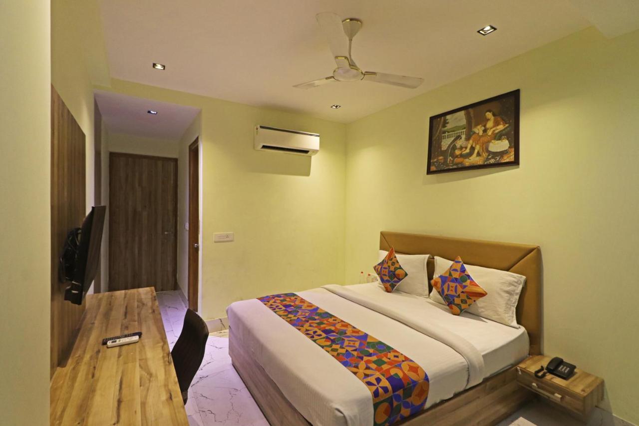 Good Vibe Near Delhi Igi Airport Hotel
