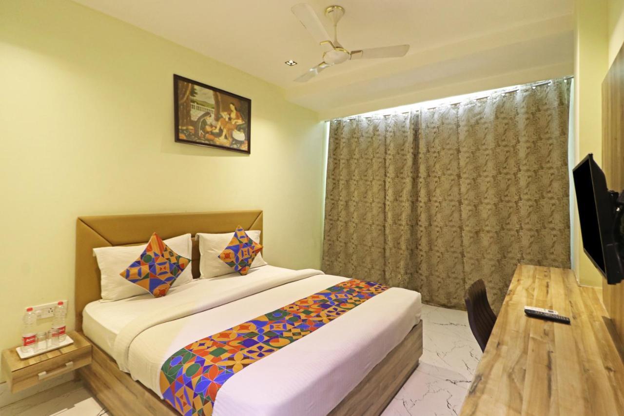 Good Vibe Near Delhi Igi Airport New Delhi