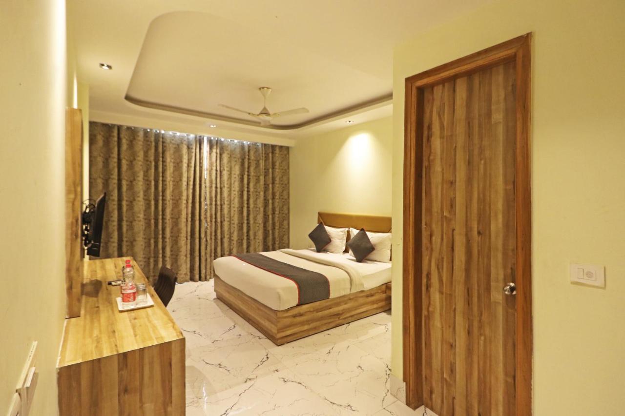 Hotel Good Vibe Near Delhi Igi Airport New Delhi