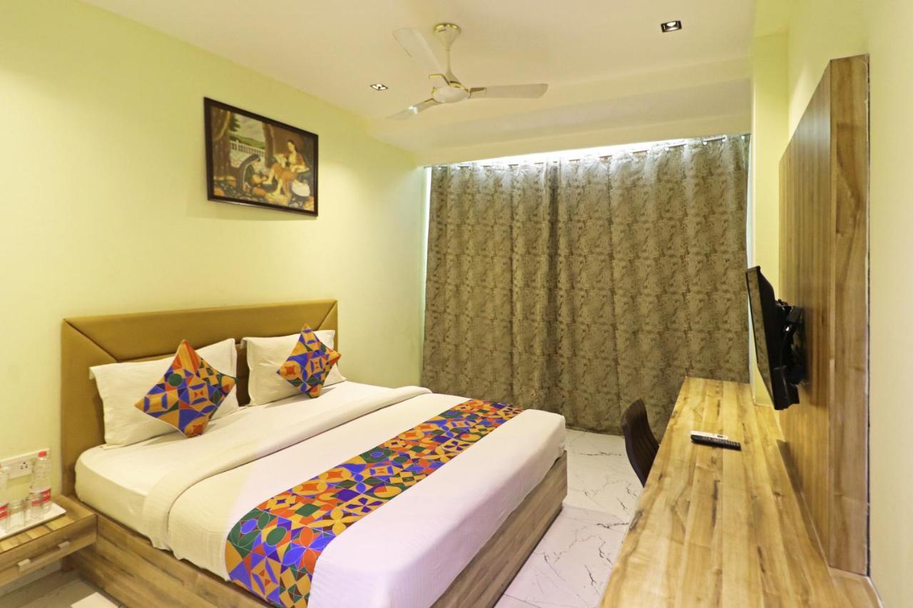 Good Vibe Near Delhi Igi Airport Hotel 4*
