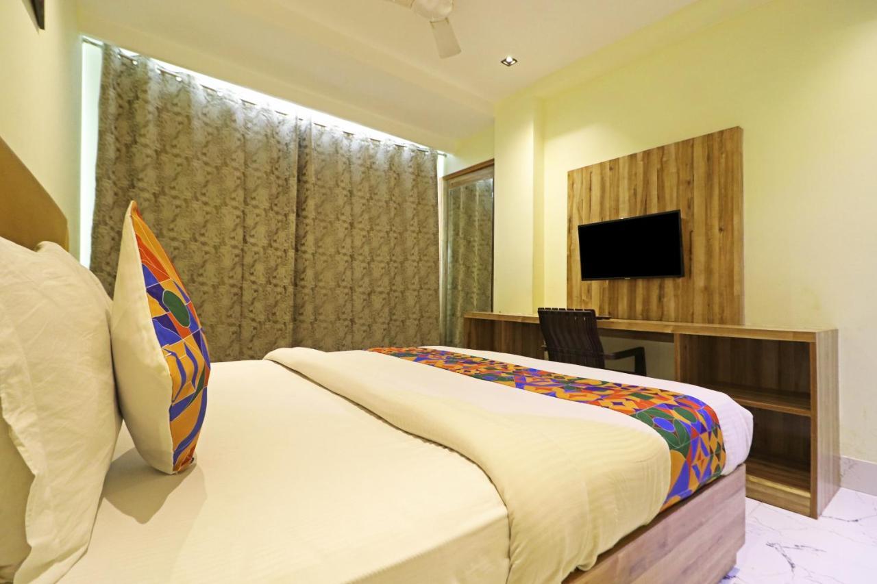 Good Vibe Near Delhi Igi Airport 4*