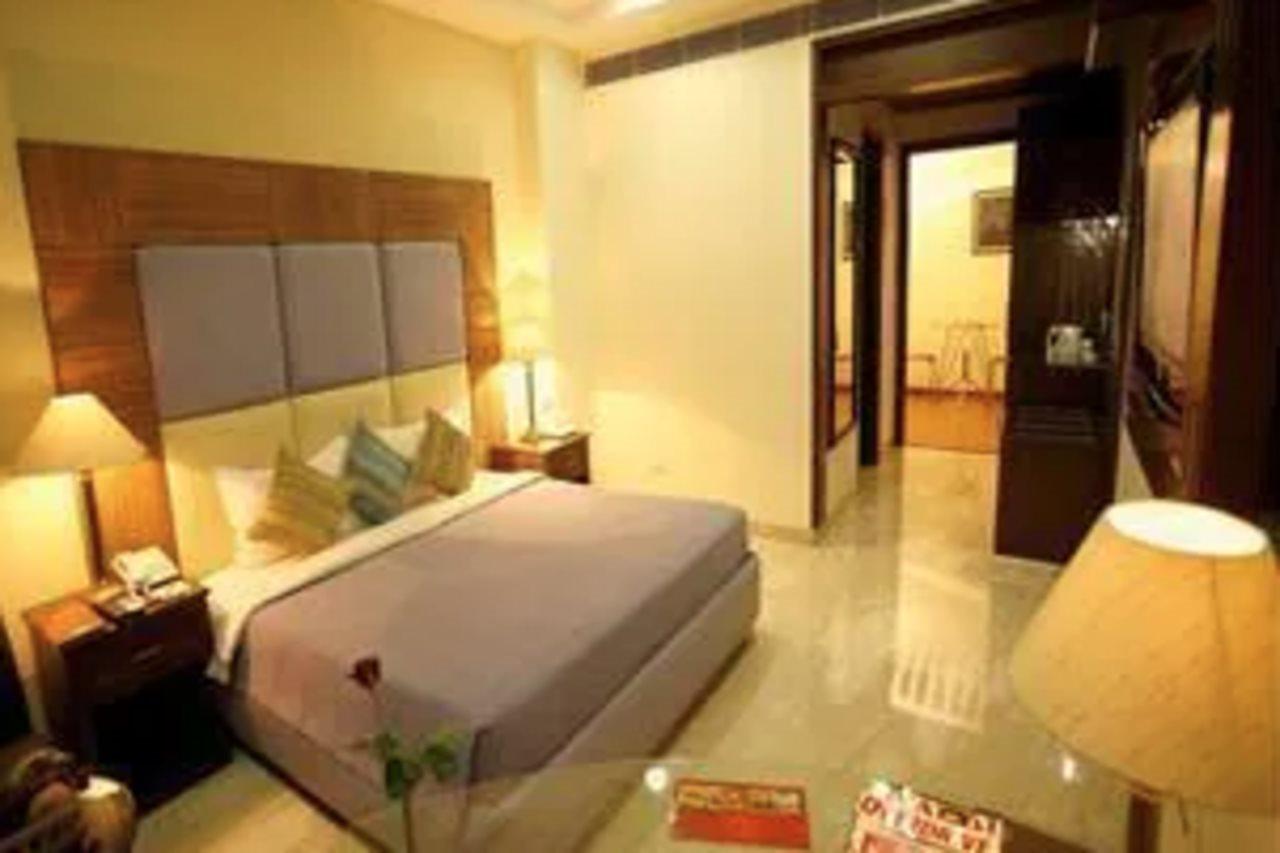 Star Grand Hotel New Delhi