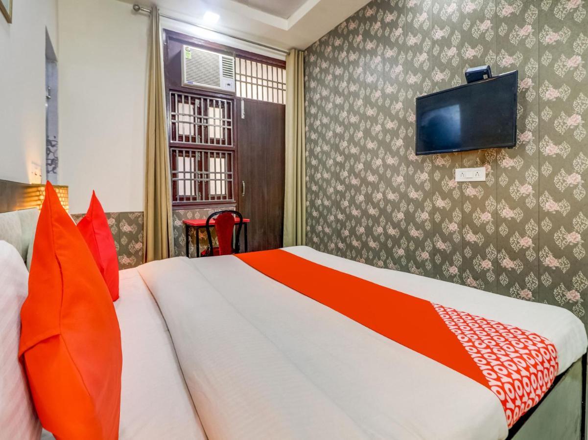 Oyo 74060 Taj Residency Hotel New Delhi