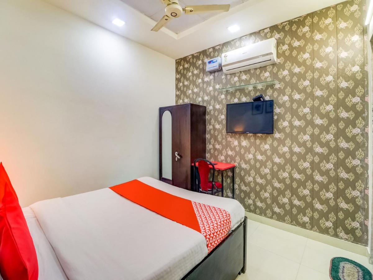Oyo 74060 Taj Residency