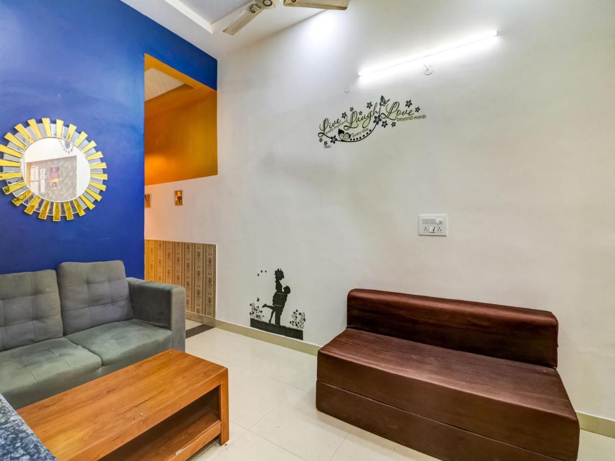Oyo 74060 Taj Residency New Delhi