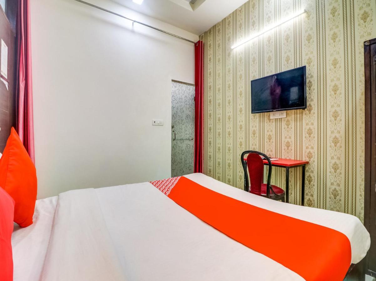 Oyo 74060 Taj Residency Hotel New Delhi