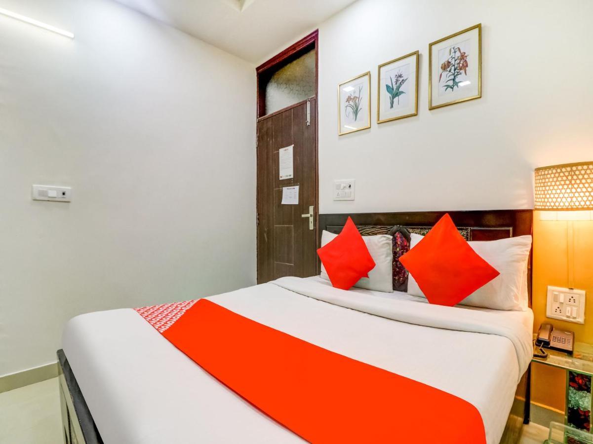 Oyo 74060 Taj Residency New Delhi