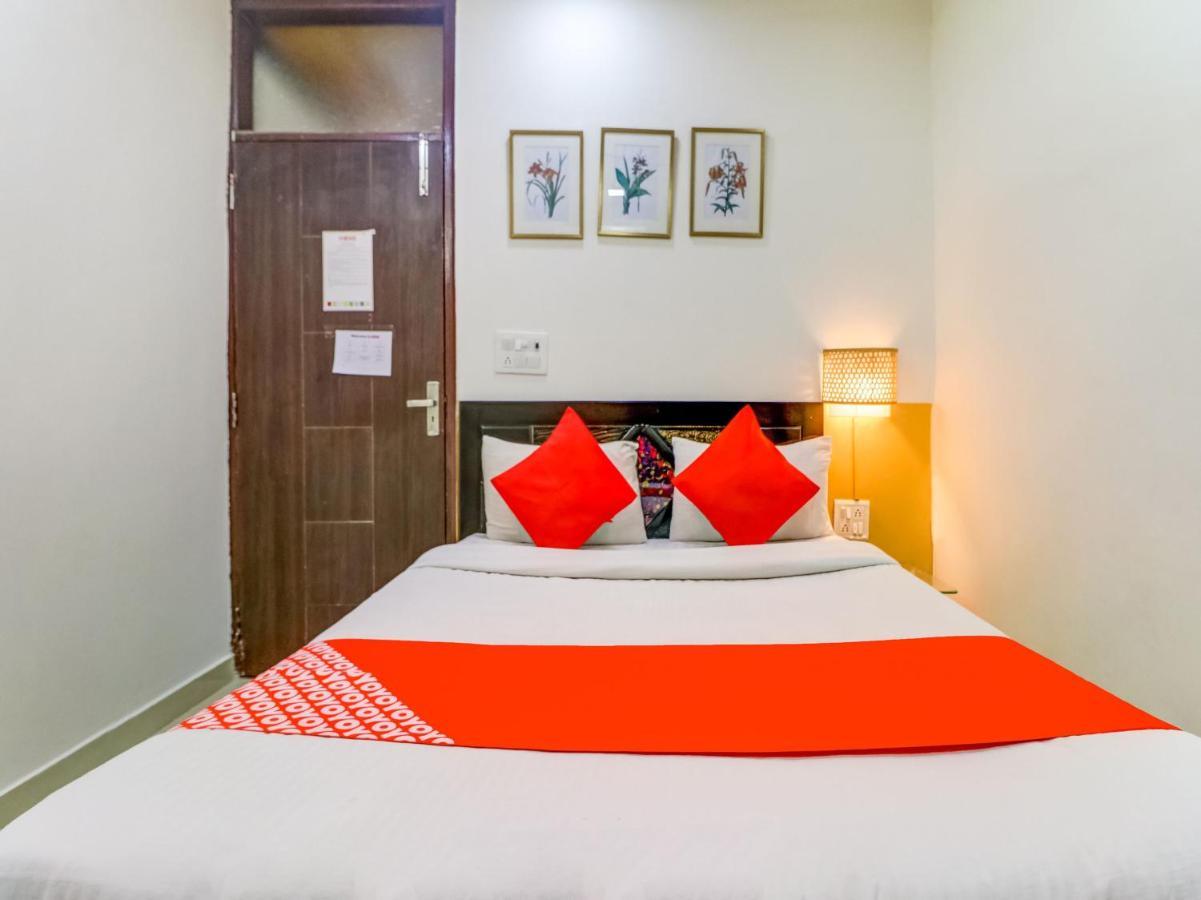 Hotel Oyo 74060 Taj Residency New Delhi