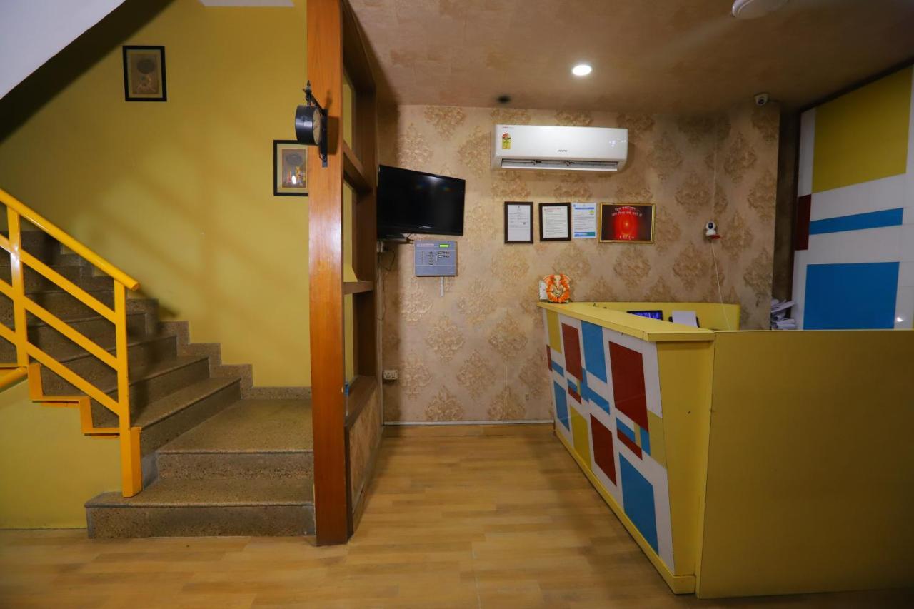 Hotel Nirvana Suits By Qotel Jasola - Near Apollo Hospital In