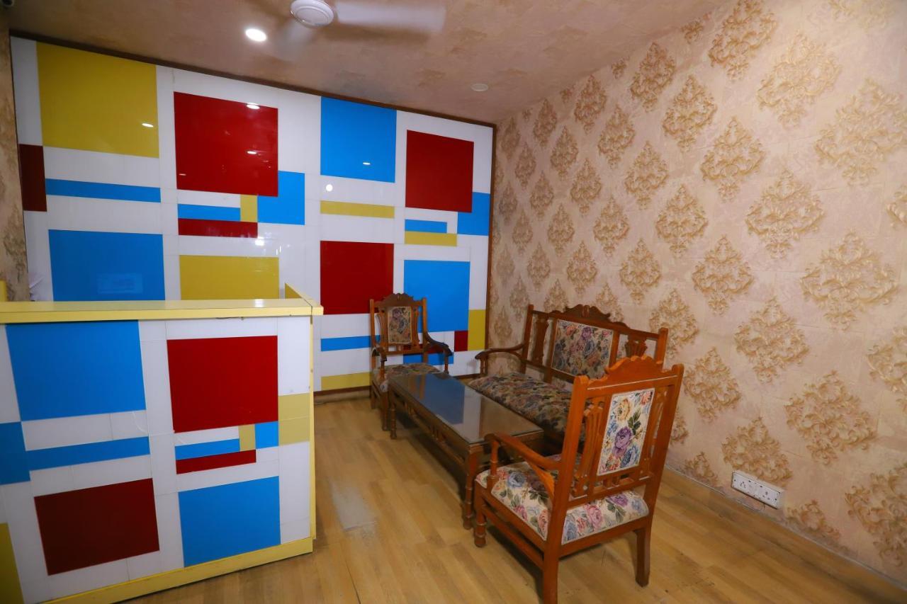 Hotel Nirvana Suits By Qotel Jasola - Near Apollo Hospital In