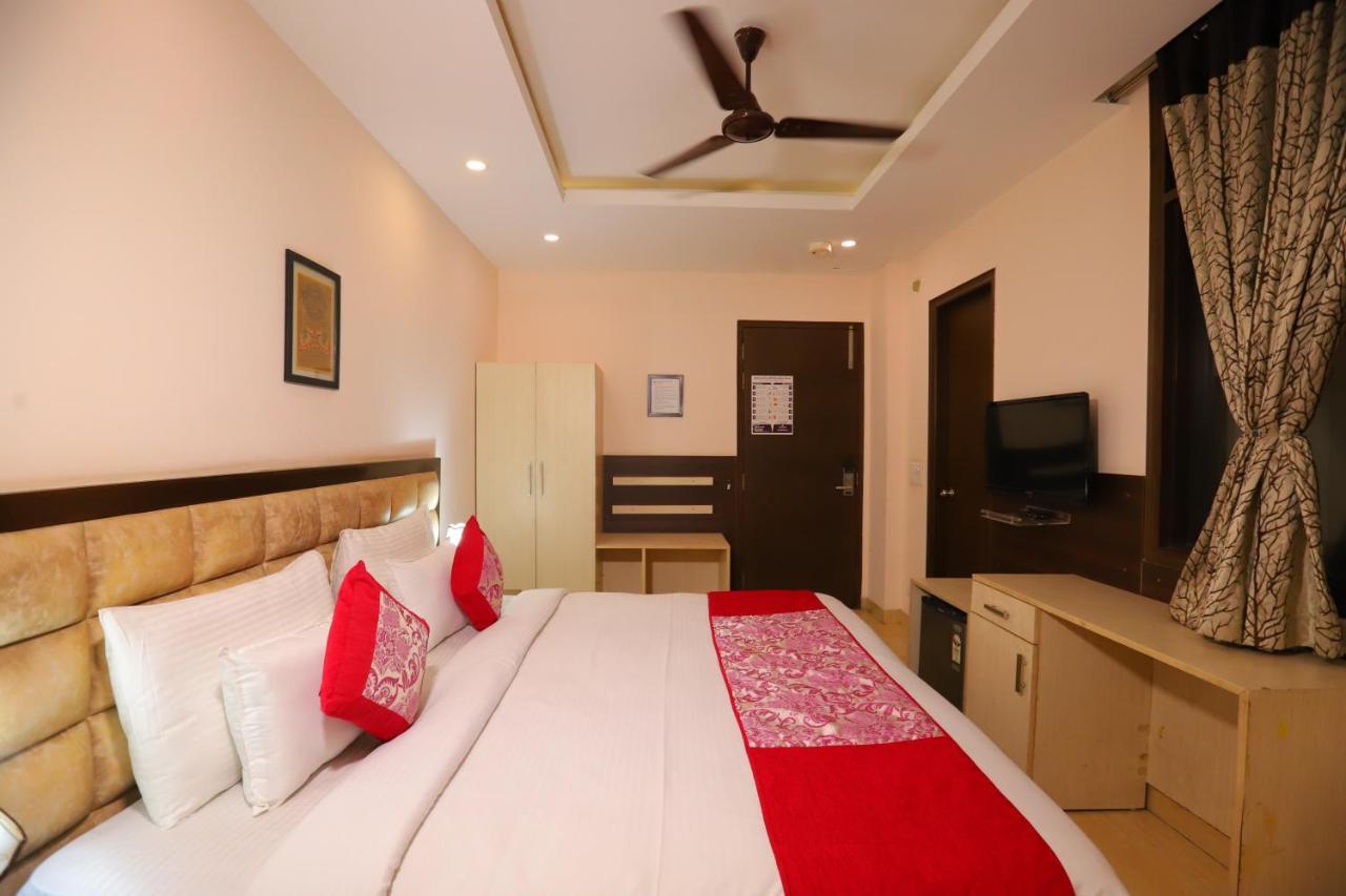 Nirvana Suits By Qotel Jasola - Near Apollo Hospital In Hotel 3*