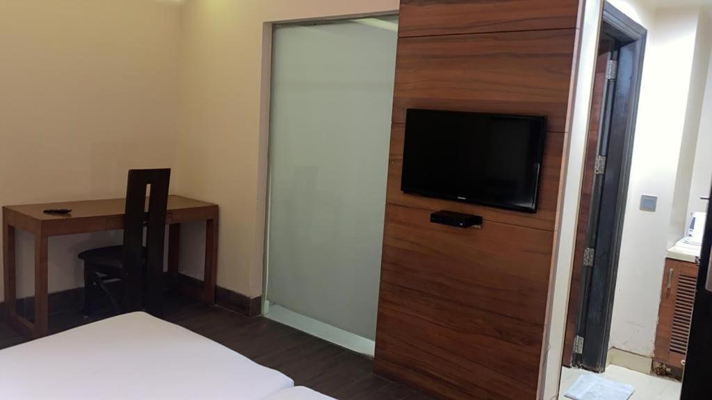 Hotel Good Times 3*